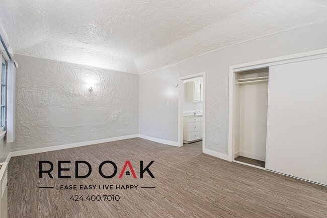 2360 W 18th St Unit 2366