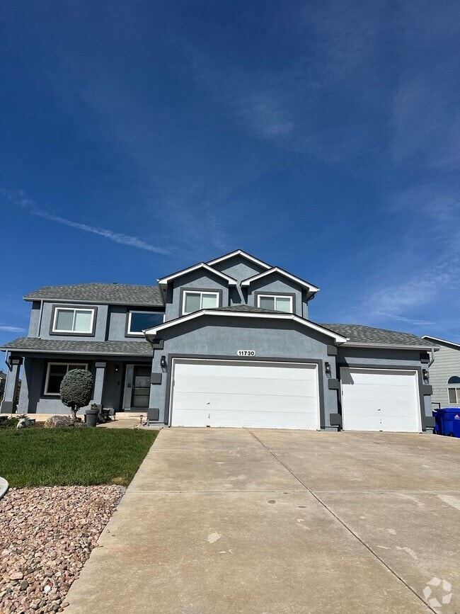 Building Photo - Stunning and HUGE 5BD/3.5BA in Paint Brush... Rental