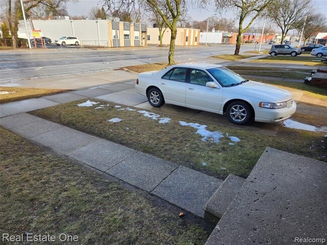 Photo - 8741 W Nine Mile Rd