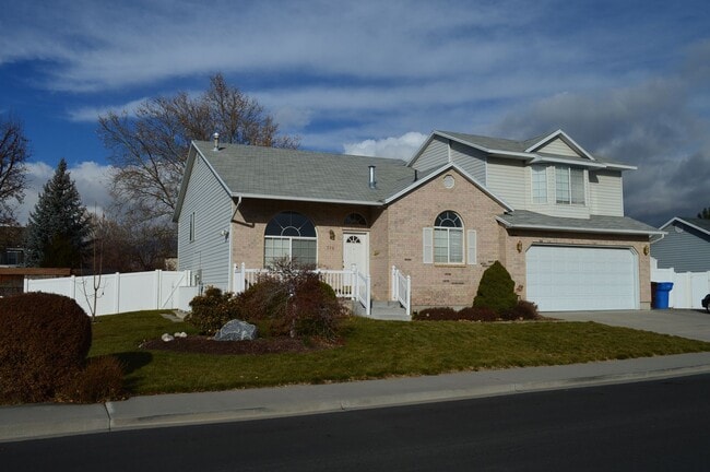 Photo - 516 W 300 S St
