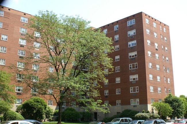 Photo - University Square #1