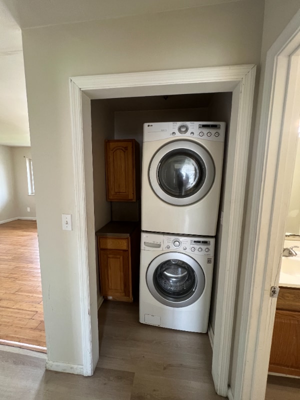 Building Photo - 1227 S Lincoln Park Dr Rental