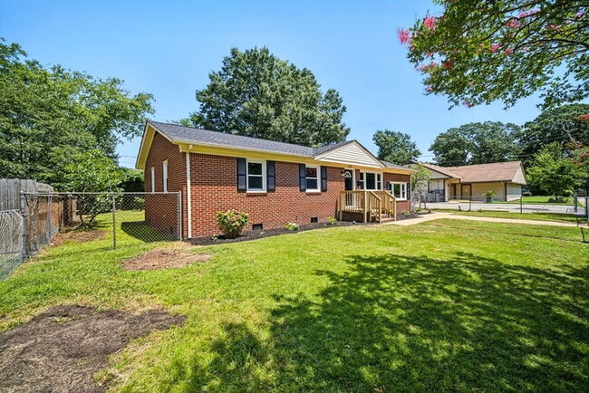 Photo - Recently Remodeled, Beautiful 3 Bedroom Home in Norfolk
