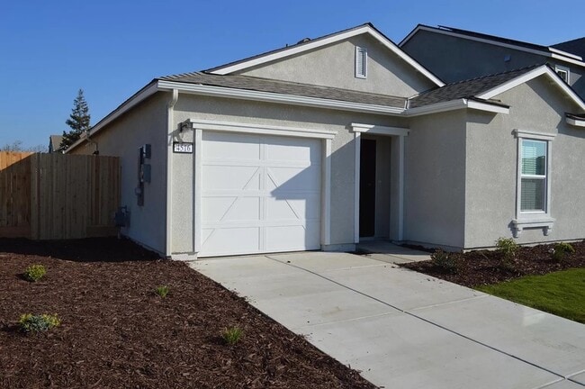 4516 Lindsey Ln