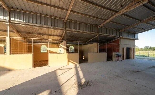 Photo - 10680 La Homa Rd