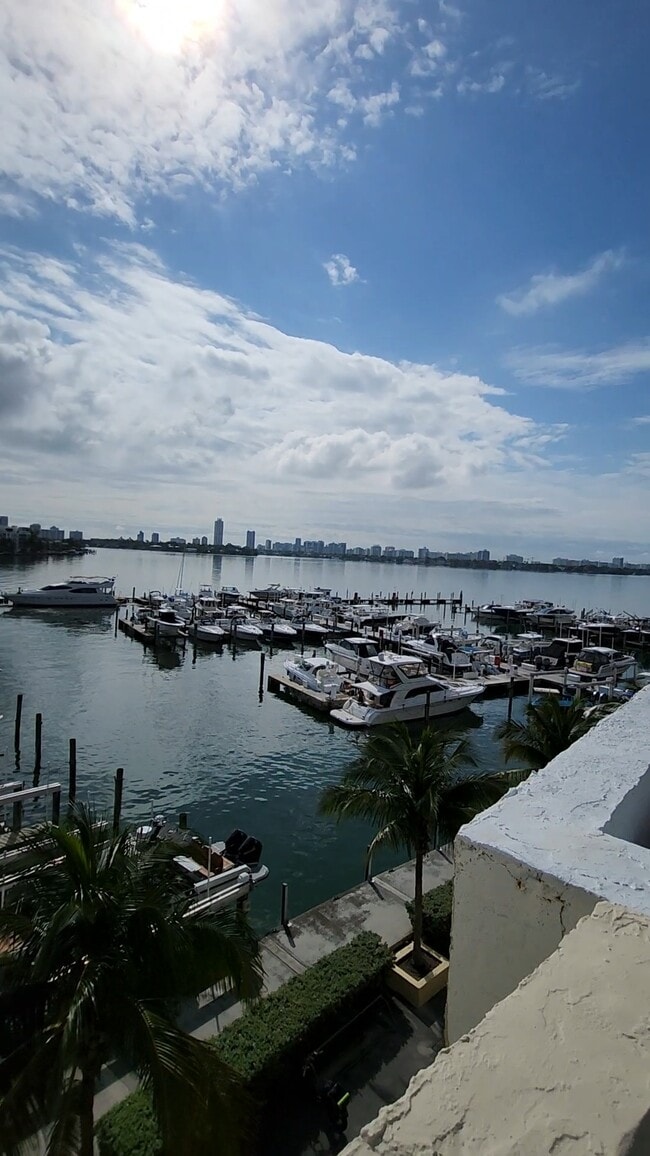 Marina - 7601 E Treasure Dr Condo Unit 906