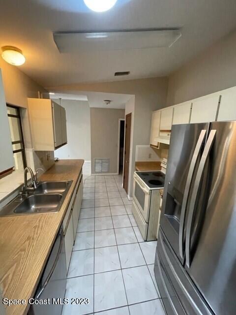 Photo - 356 Pipit St NE