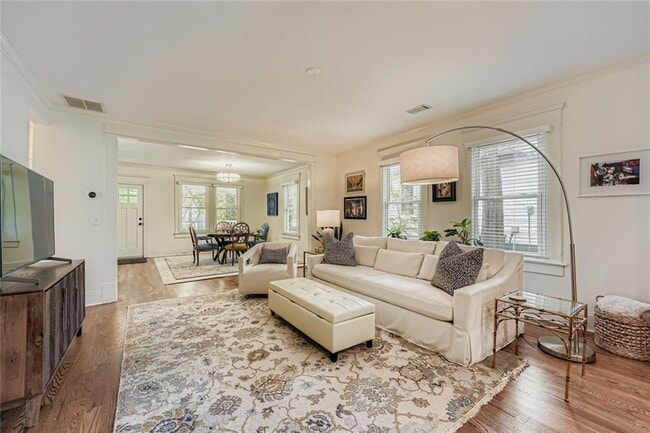 Photo - 78 Whitefoord Ave SE