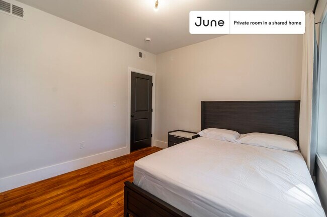 Photo - Room in Shared 5 bed/2 bath home Unit E