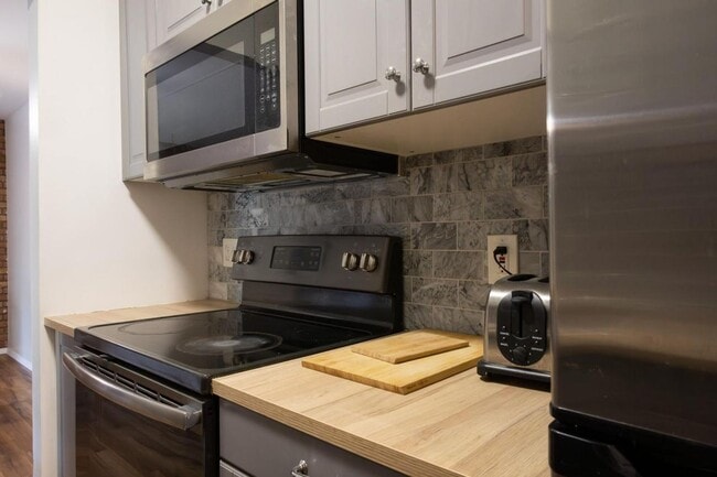 Photo - Large Renovated Condo near EMU Unit 302