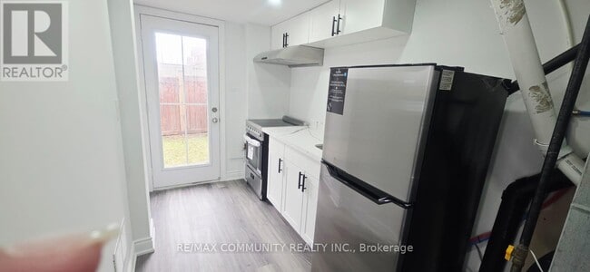 Photo - 50 Rockman Cres