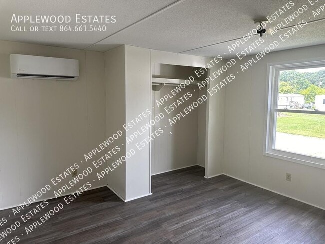 Photo - 251 Pebble Rock Cir