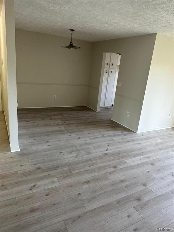 Photo - 27860 Berrywood Ln Unidad 24