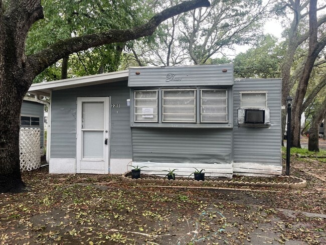 Building Photo - 3000 Clarcona Rd Unit 2215