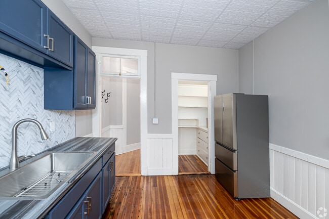 Photo - 69 S Pleasant St