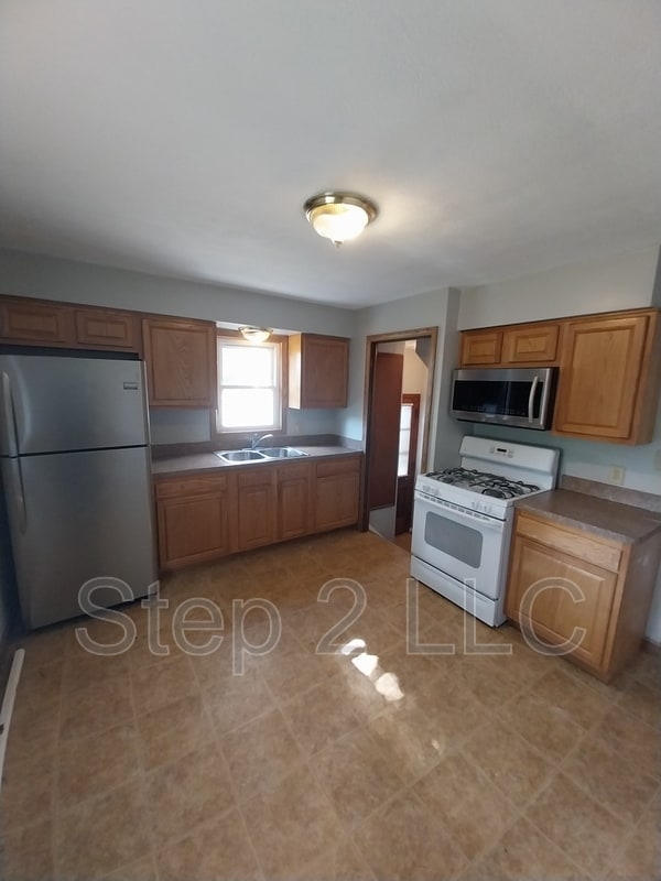 Photo - 5048 Claremont Blvd