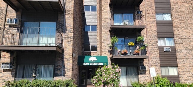 Building Photo - 8901 N Western Ave Unit 116 Rental