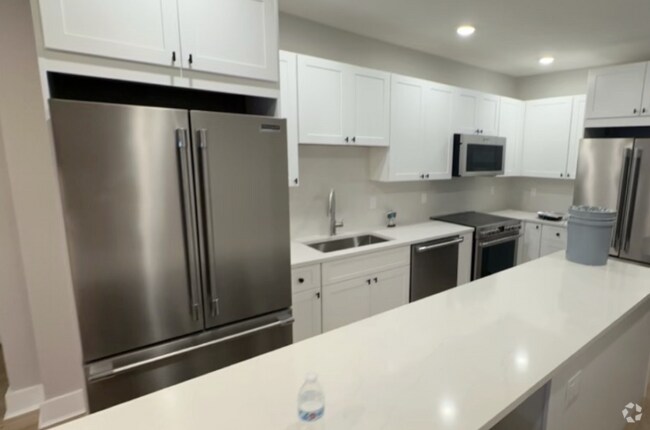 Building Photo - 741 Broadway Unit 1 Rental