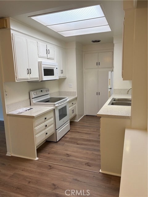 Photo - 2280 Via Mariposa W Unidad N