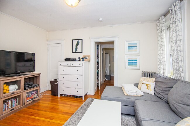 Photo - 33 Walbridge St Unit 3
