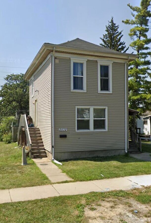 Photo - 2532 S Hanna St