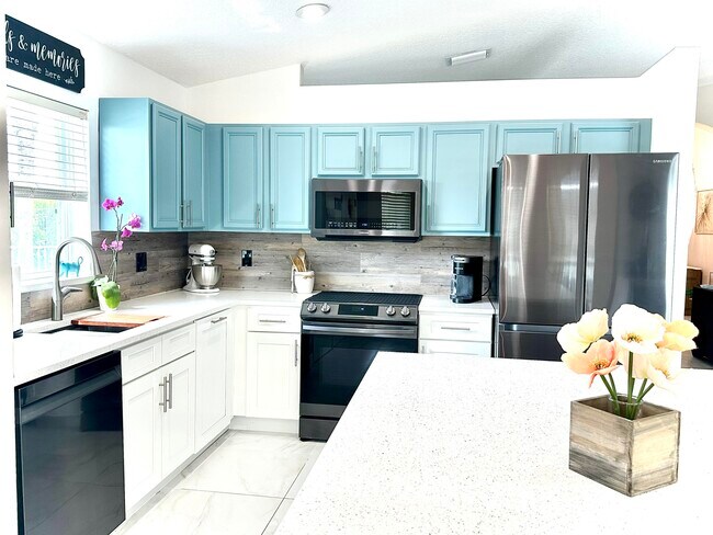 Photo - 15072 Corby Ct