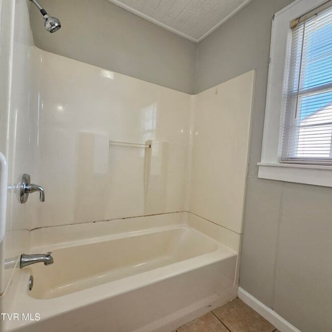 Photo - 707 S 2nd St