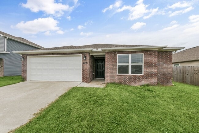Building Photo - 4 Bedroom 2 Bath in Morningside Estates
