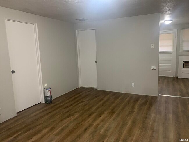 Photo - 108 Oakdale Rd