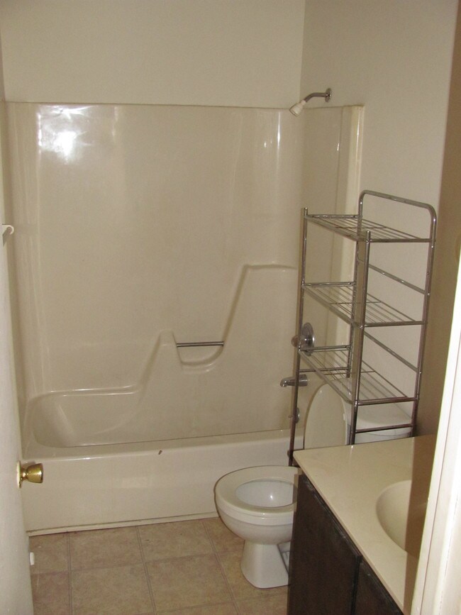 Photo - 200 Wagstaff St