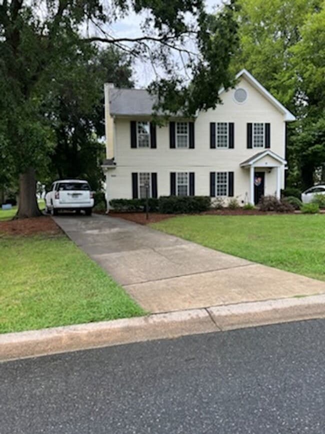 Building Photo - 825 Selwyn Place Rd Unit 825-A Selwyn Place Road