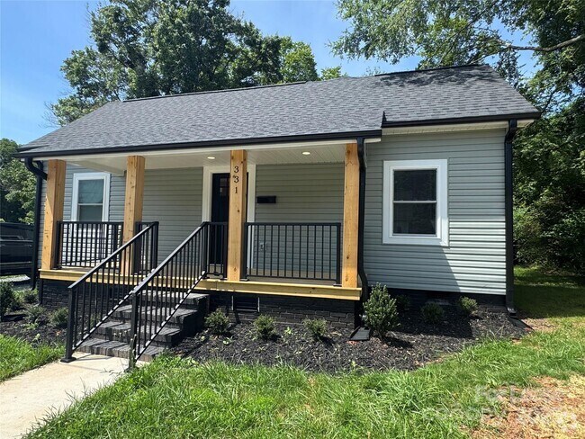 Building Photo - 331 E Lowrance Ave Rental