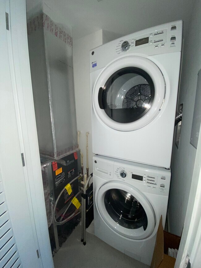 Photo - 1010 Brickell Ave Unit 4410