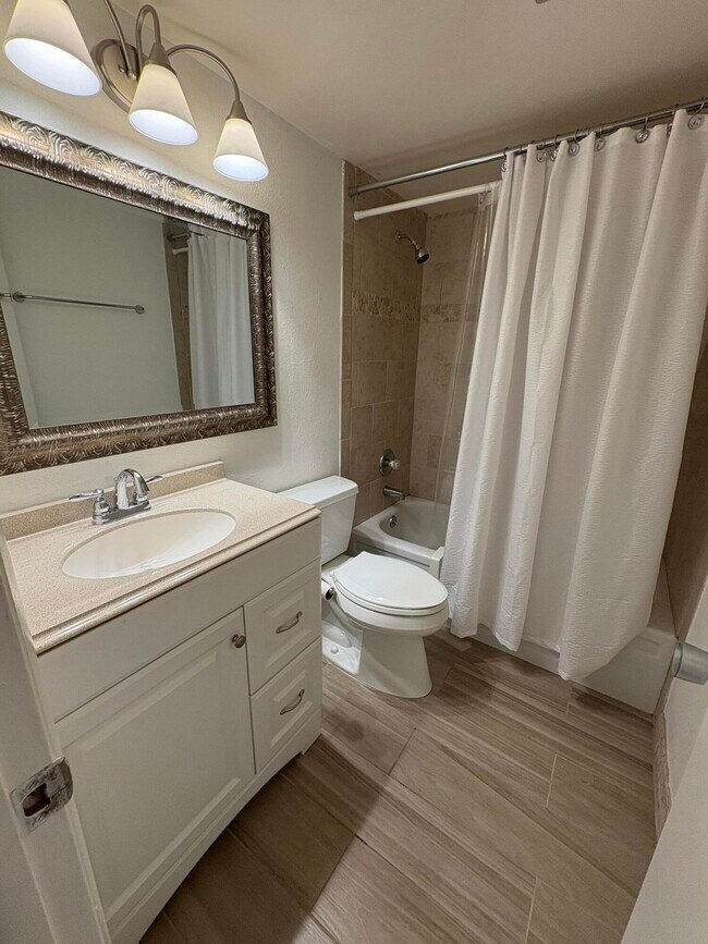 Photo - 26 Kingswood E