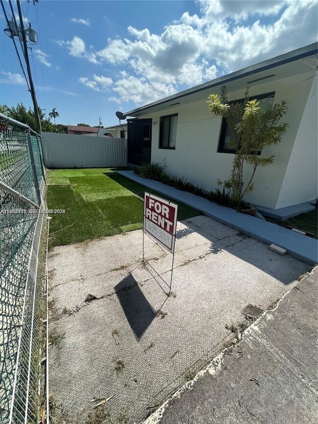 Building Photo - 10801 SW 5th St Unit 10801