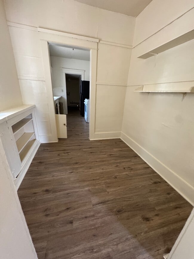 Photo - 705 N Kinsley Ave