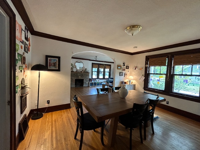 Photo - 303 N Russell Ave