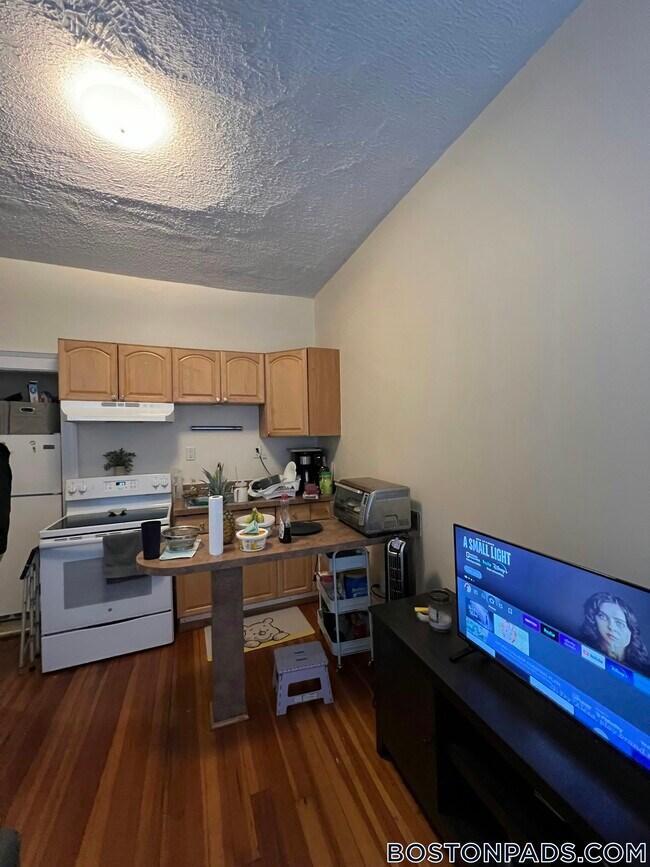 883 Huntington Ave Unit 3