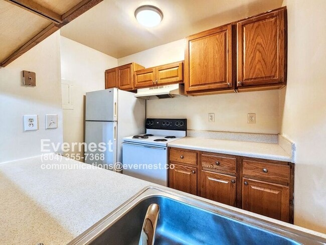 Photo - 2235 Sedgwick St Unidad B