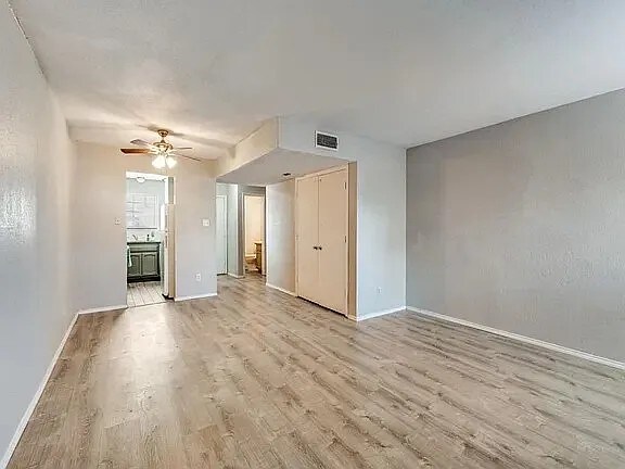 Photo - 7500 Chapin Rd Unit b 103