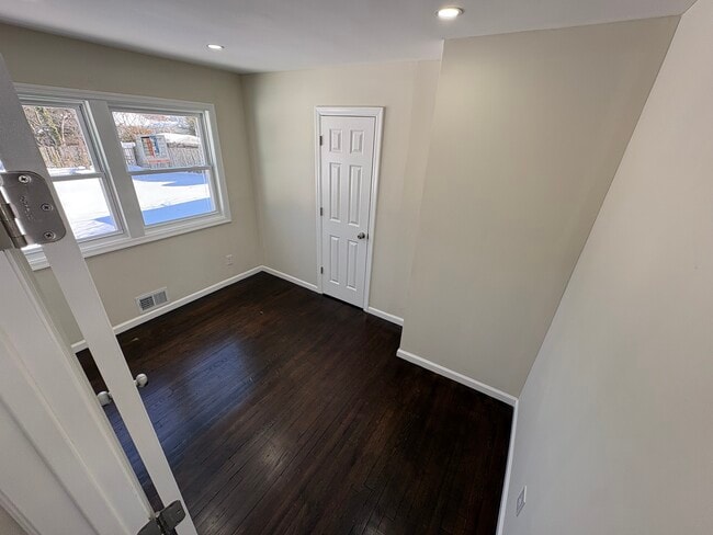 Photo - 351 Wicks Rd Unit 1