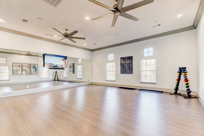 Photo - Landing at Round Rock