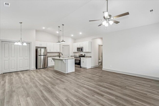 Photo - 2905 S Bunker Hl Dr
