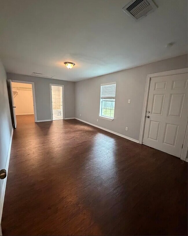 Photo - 4802 Eppes St
