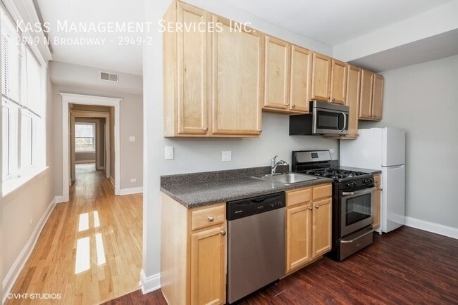 Photo - 2949 N Broadway Unit 2949-2