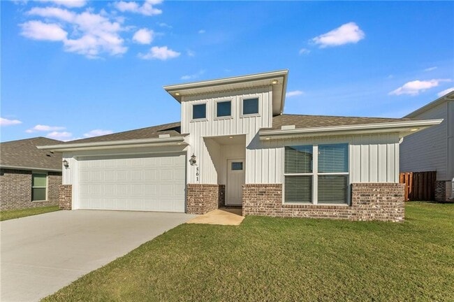 Photo - 561 Stoneseed St