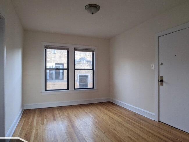 Photo - 2651 N Spaulding Ave Unit 3E