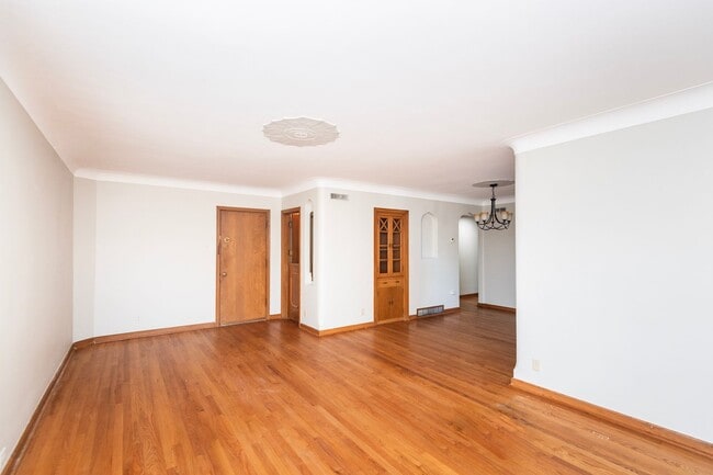 Photo - 89 Willmore Rd Unit 89 Willmore Rd, 2N