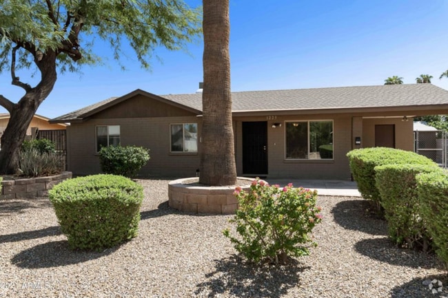 Building Photo - Great 3bd/2bth Tempe near Old Town Rental