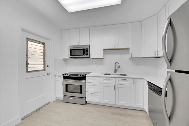 Photo - 2801 N Palm Aire Dr Unit 201